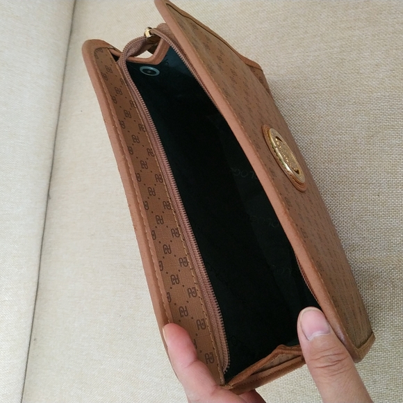 Paolo Gucci Wallet - Picture 12 of 12